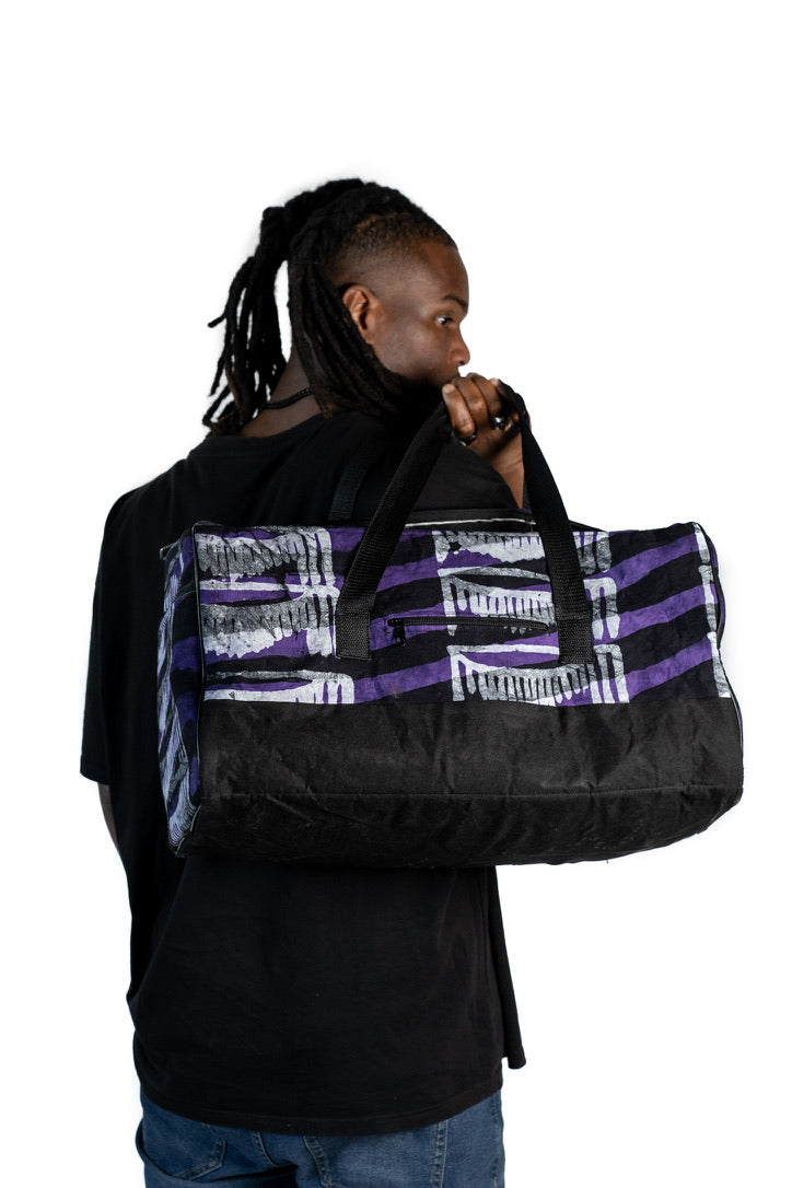 Sports bag purple batik